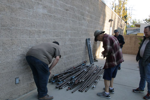 Sorting Sukkah Material